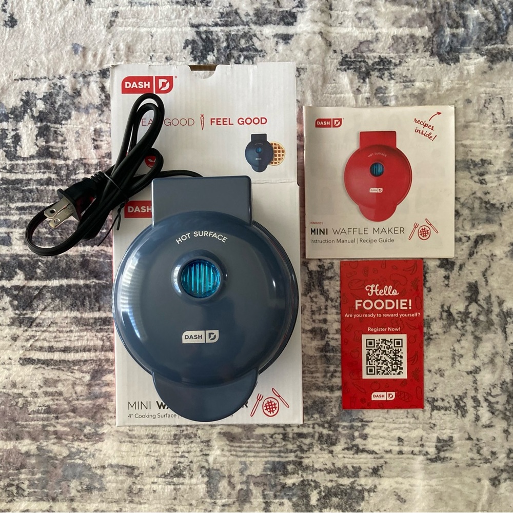 Dash Mini Waffle Maker 🧇